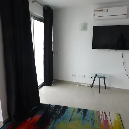 Algarve, Modern T2 Apartment In Lagoa アパート