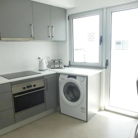 アパート Algarve, Modern T2 Apartment In Lagoa ラゴア